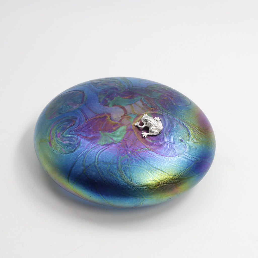 Frog Lily Disc with Paperweight