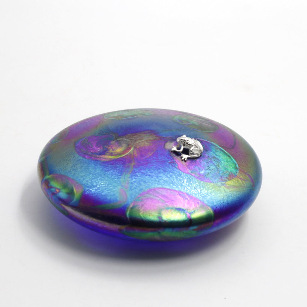 Frog Lily Disc with Paperweight