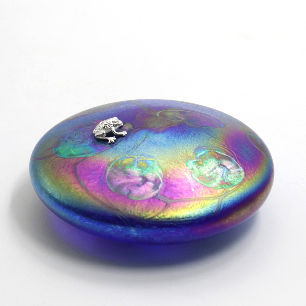 Frog Lily Disc with Paperweight