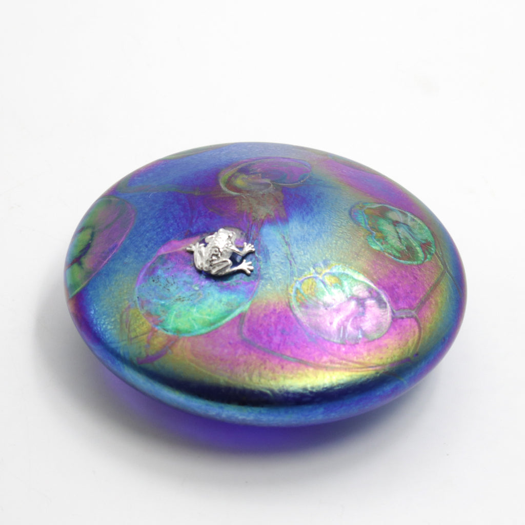 Frog Lily Disc with Paperweight