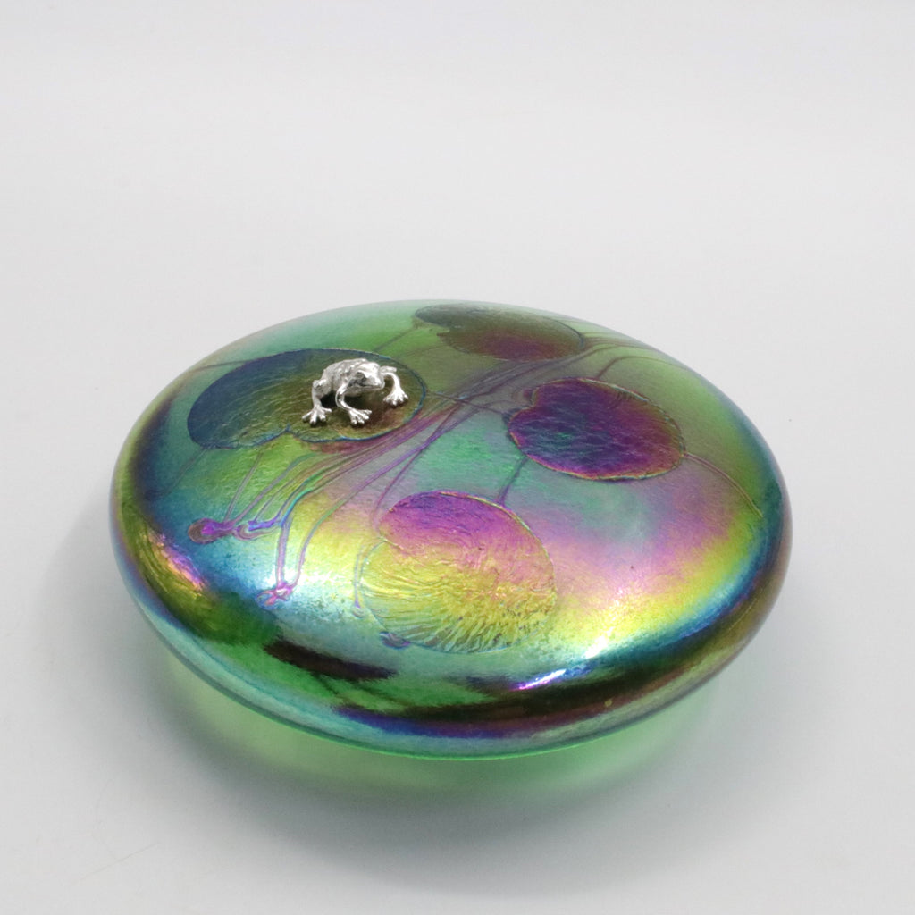 Frog Lily Trail Paperweight