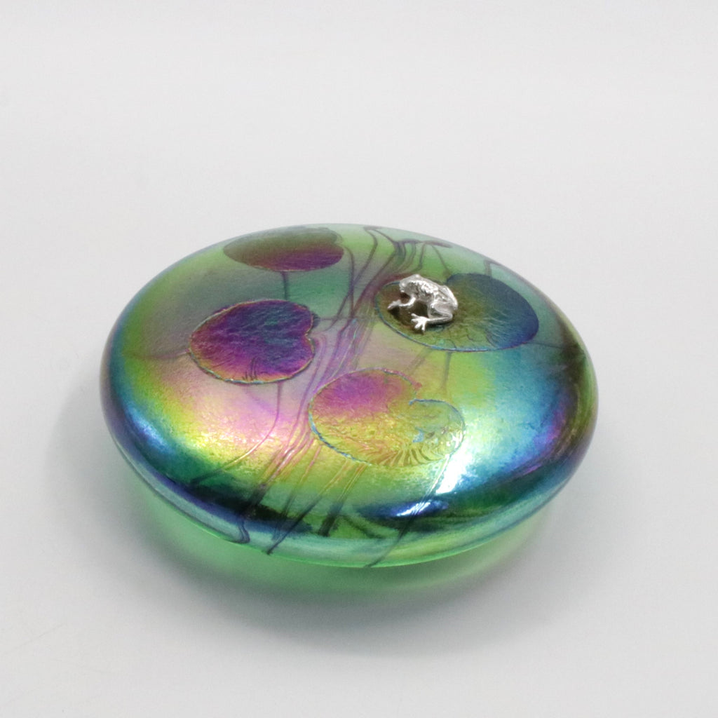 Frog Lily Trail Paperweight