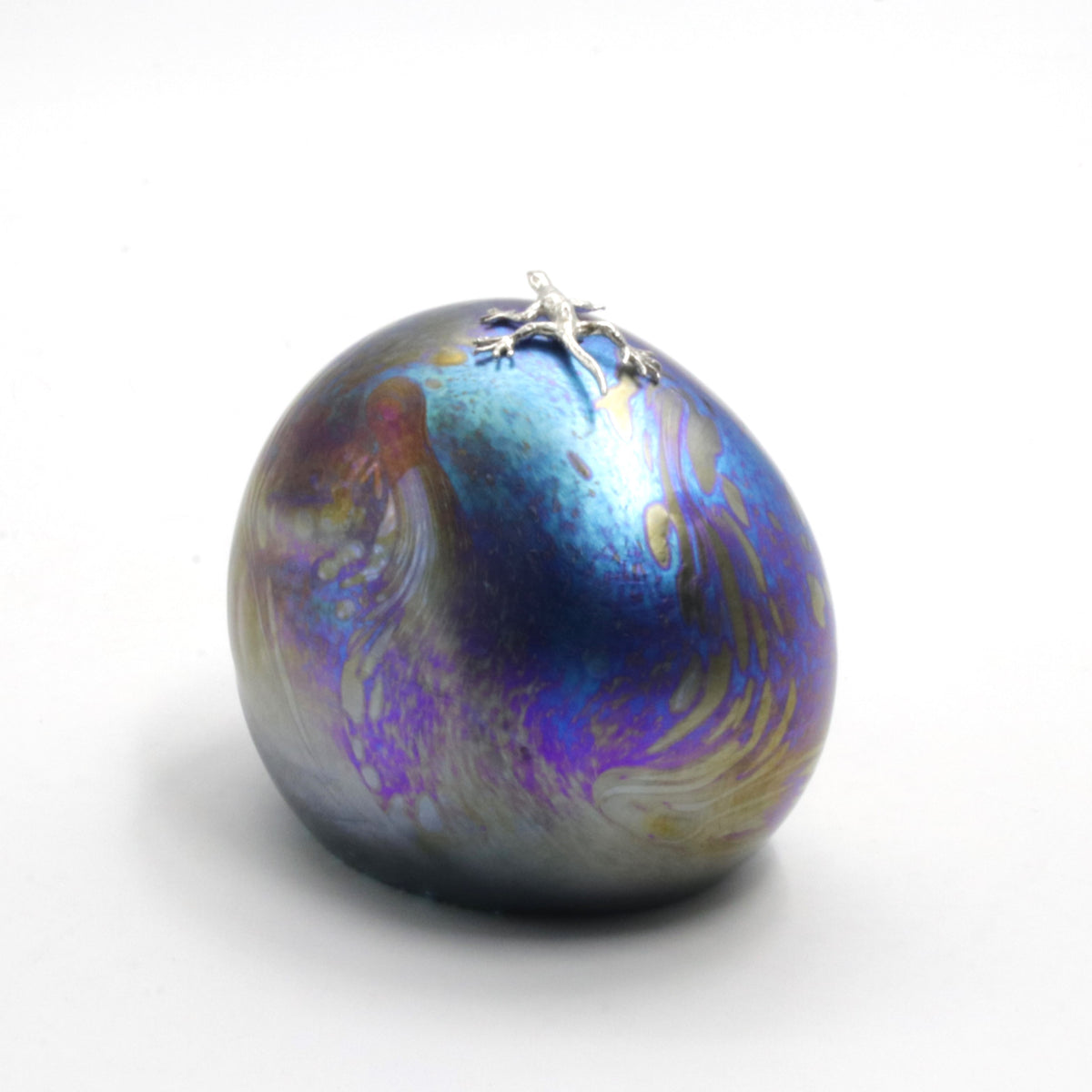 Dinosaur Egg with sterling Silver Gecko